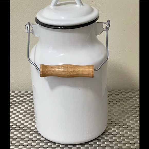 Romaine Milk Jug - Picture 3 of 4